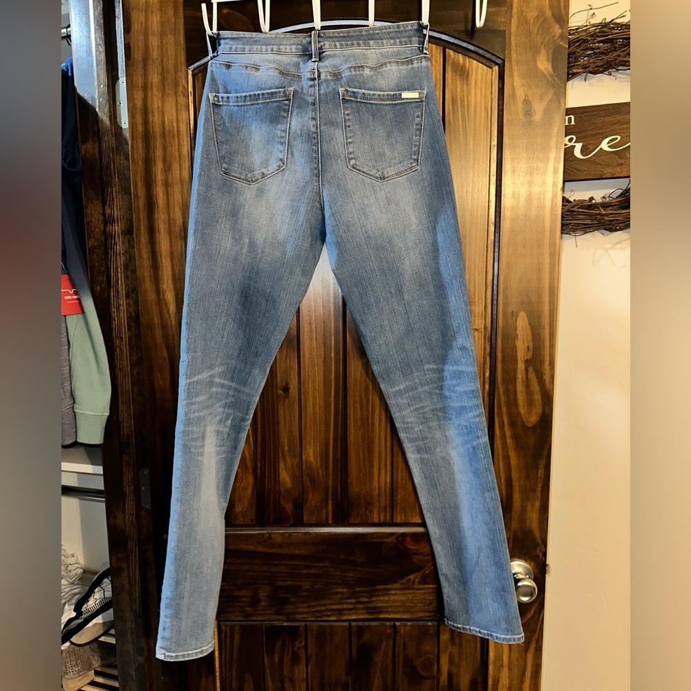 White House Black Market vented hem skinny jeans